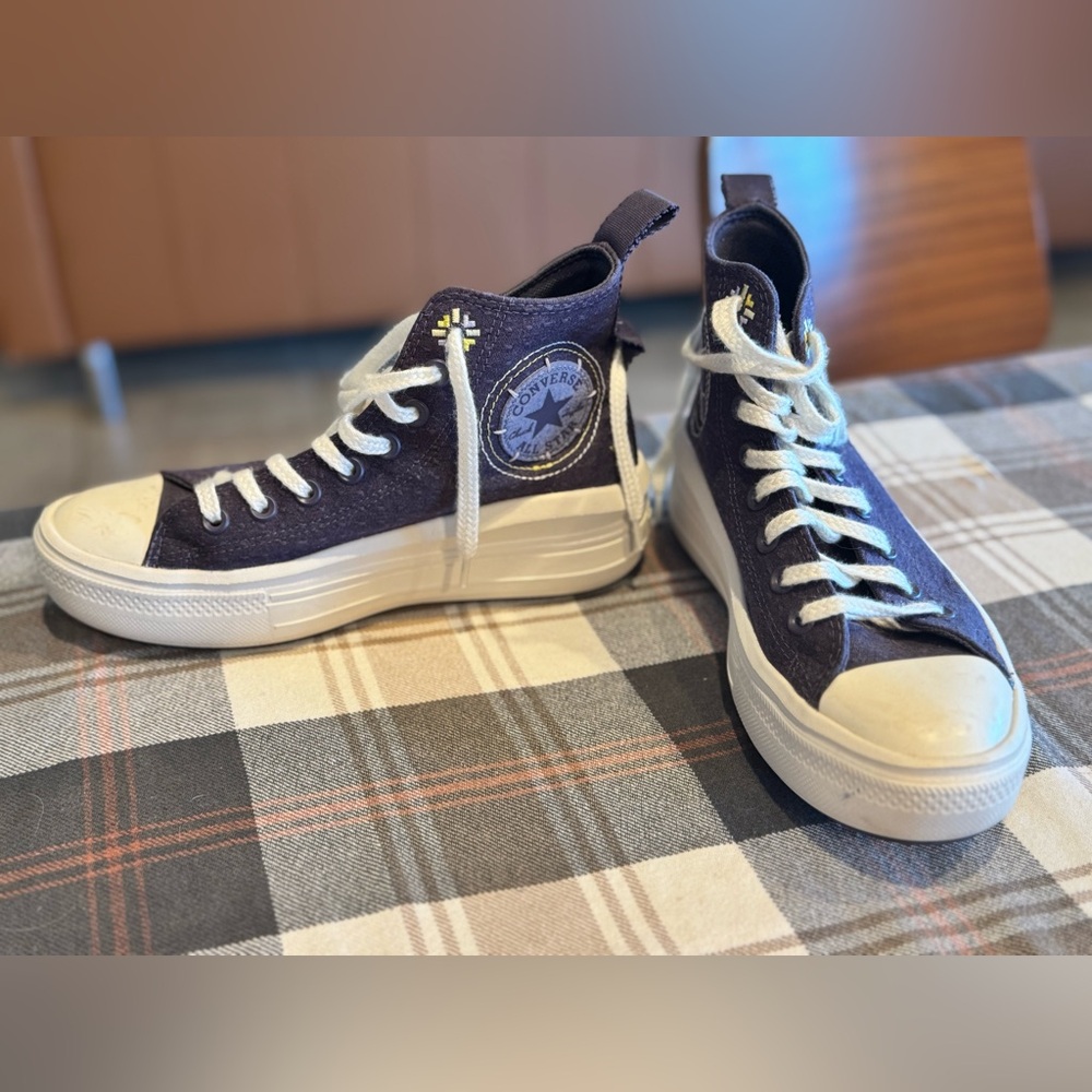 Converse High-Tops in Navy and White